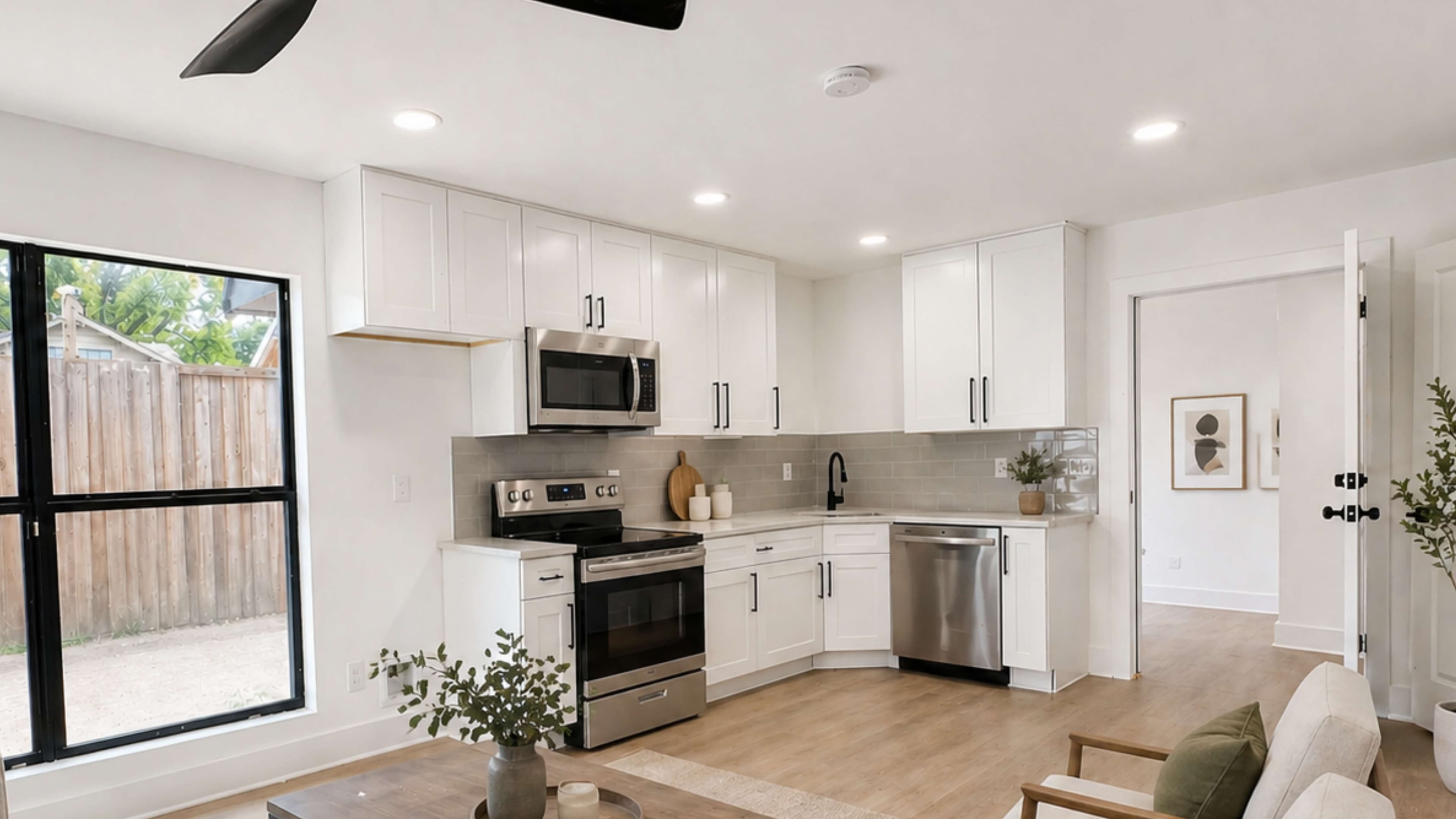 Kitchen — 1510 W Jefferson