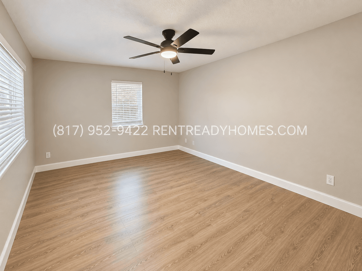 806 N Center St, — photo 7