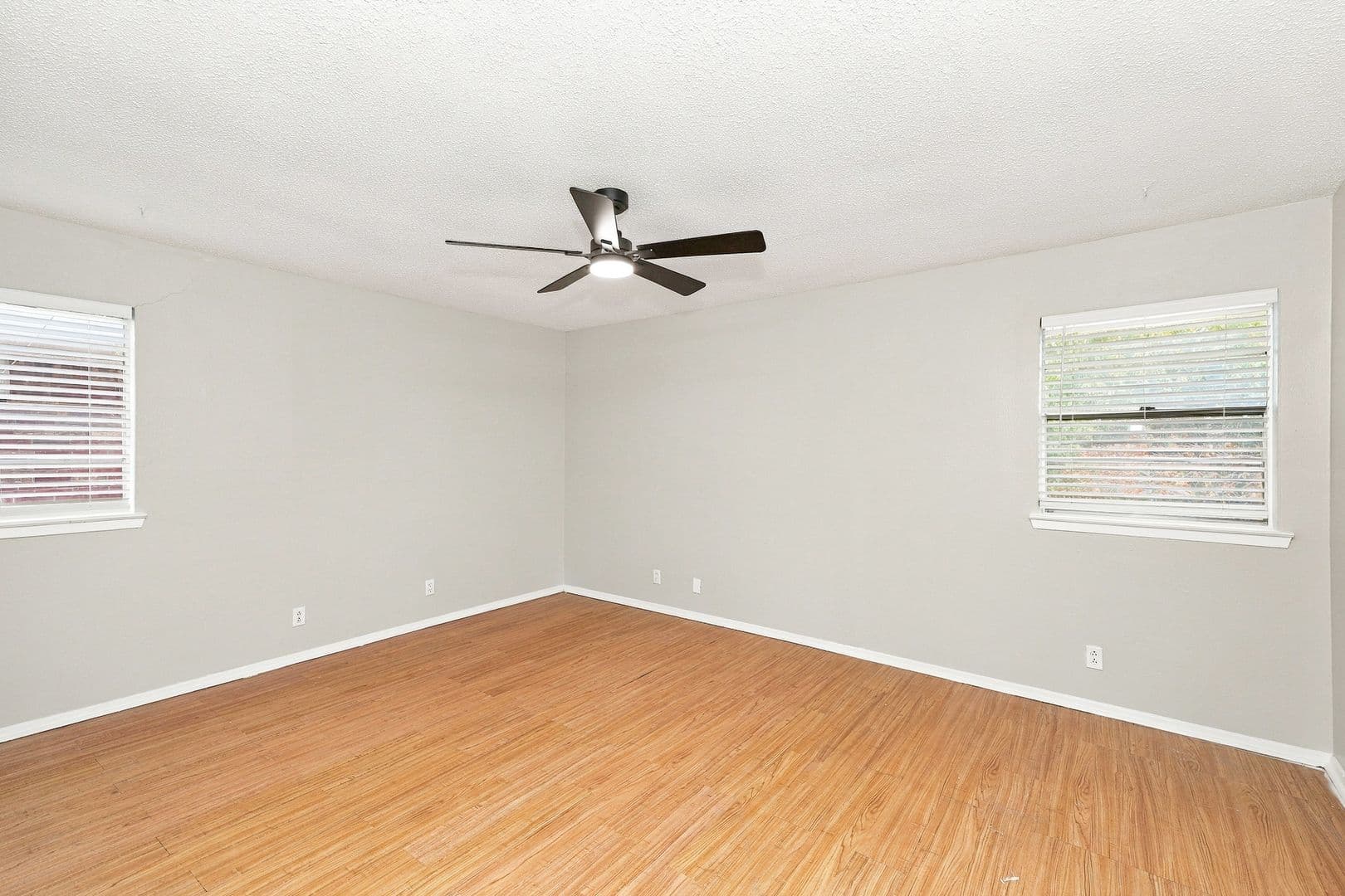 6300 Wheaton Drive — photo 12
