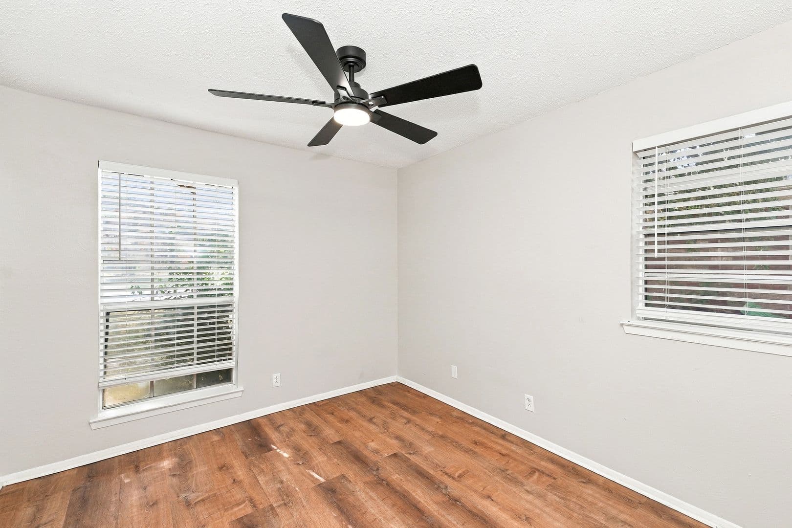 6300 Wheaton Drive — photo 7