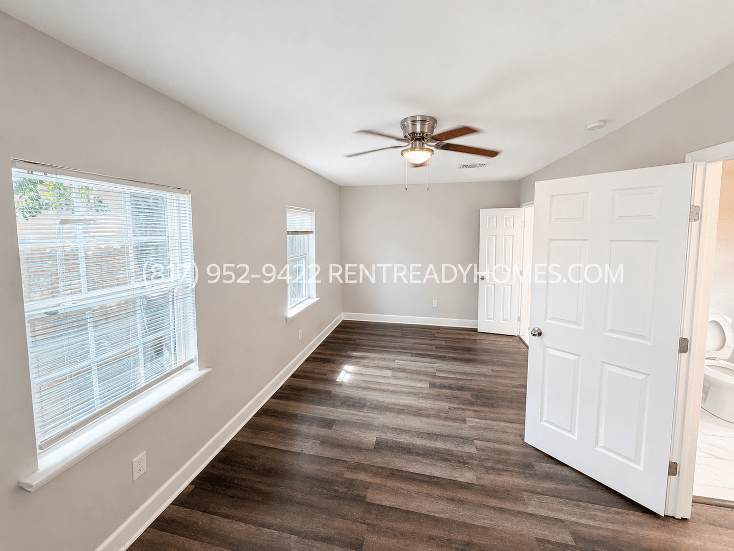 1621 Locust St — photo 9