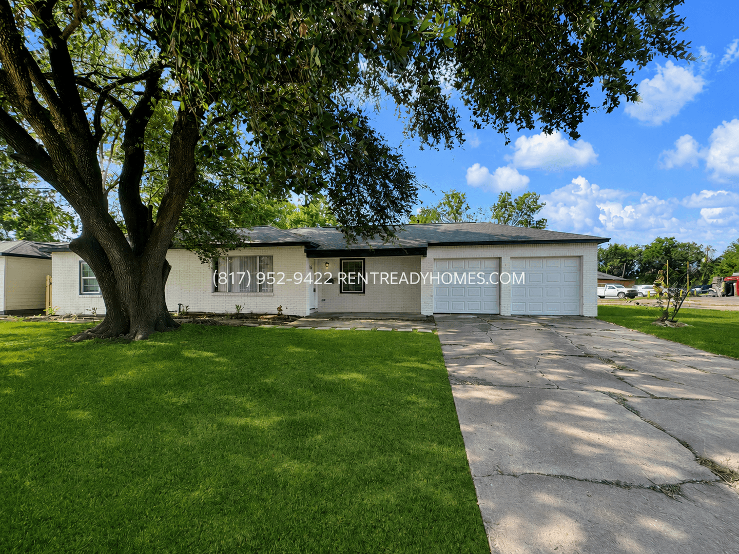 1621 Locust St — photo 2
