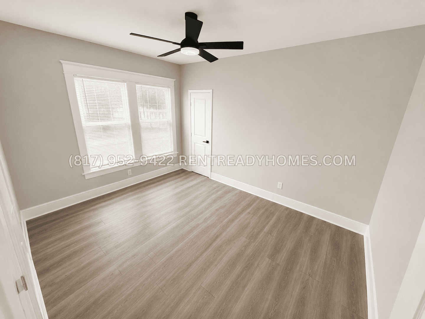 1022 E Allen Ave — photo 4