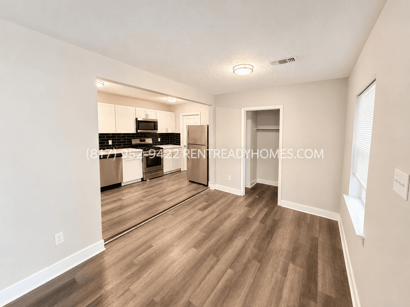 1621 Locust St — photo 4
