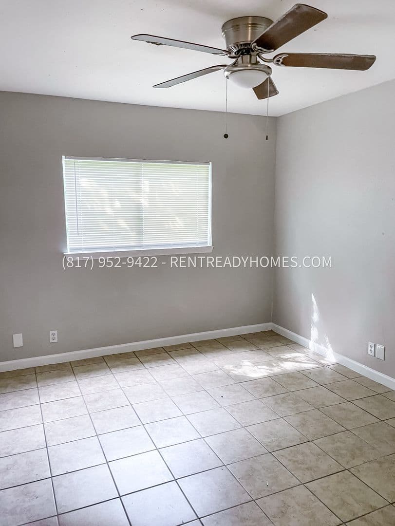 5840 Glacier Sun Dr — photo 3