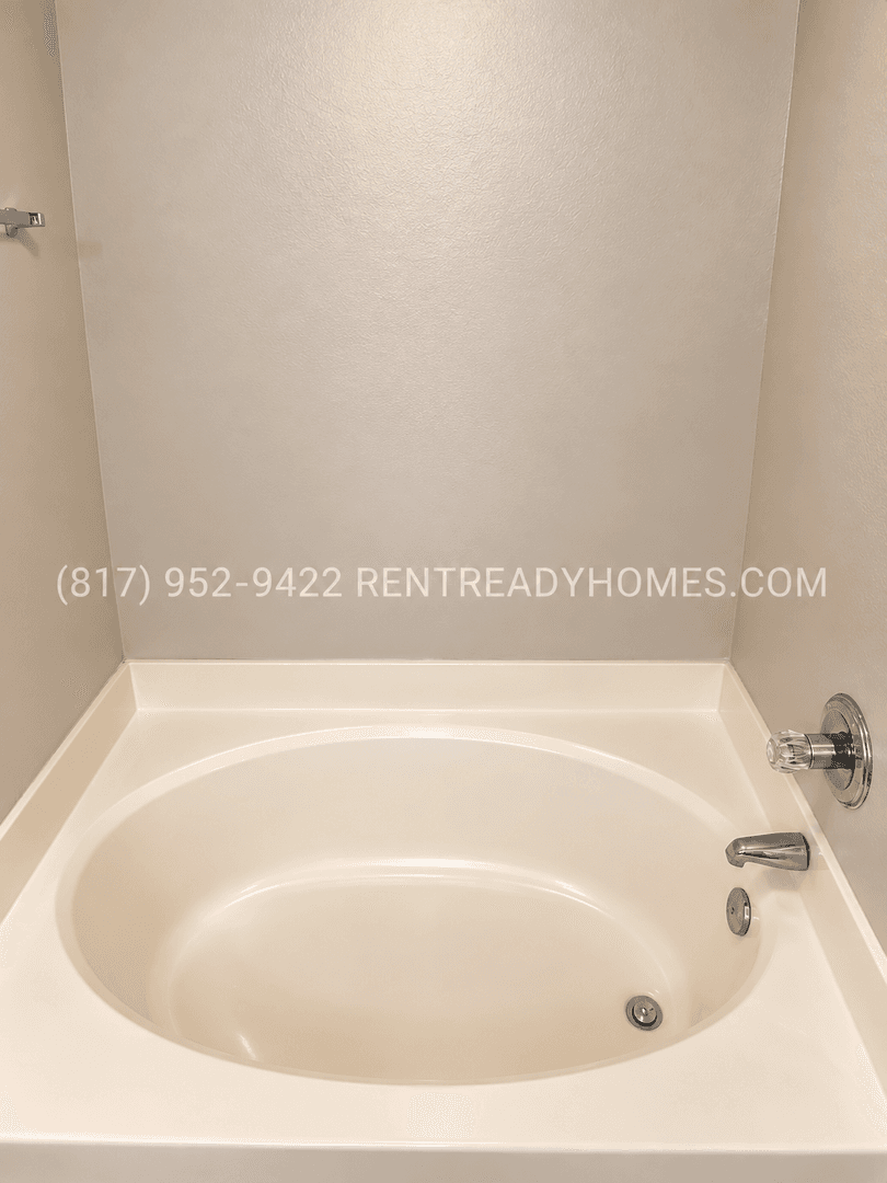 208 Oak Meadow Ln. — photo 10