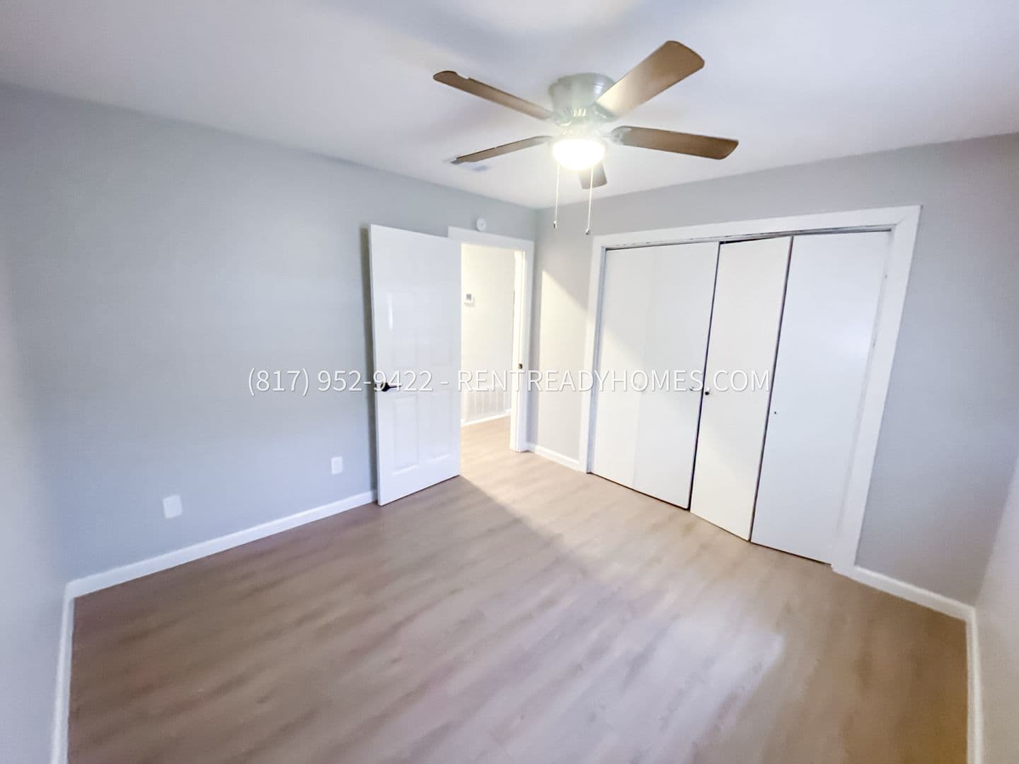 321 Frontier Dr - Unit B — photo 5