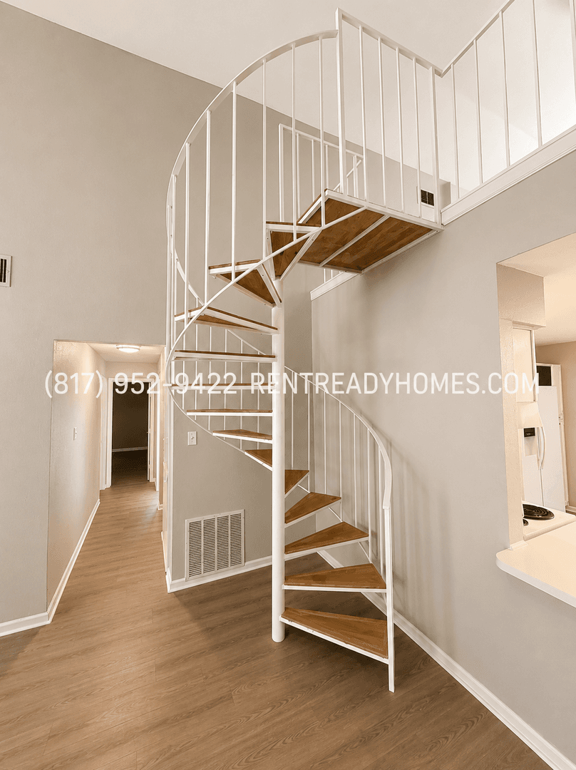 9731 Spruce Ridge Dr — photo 4