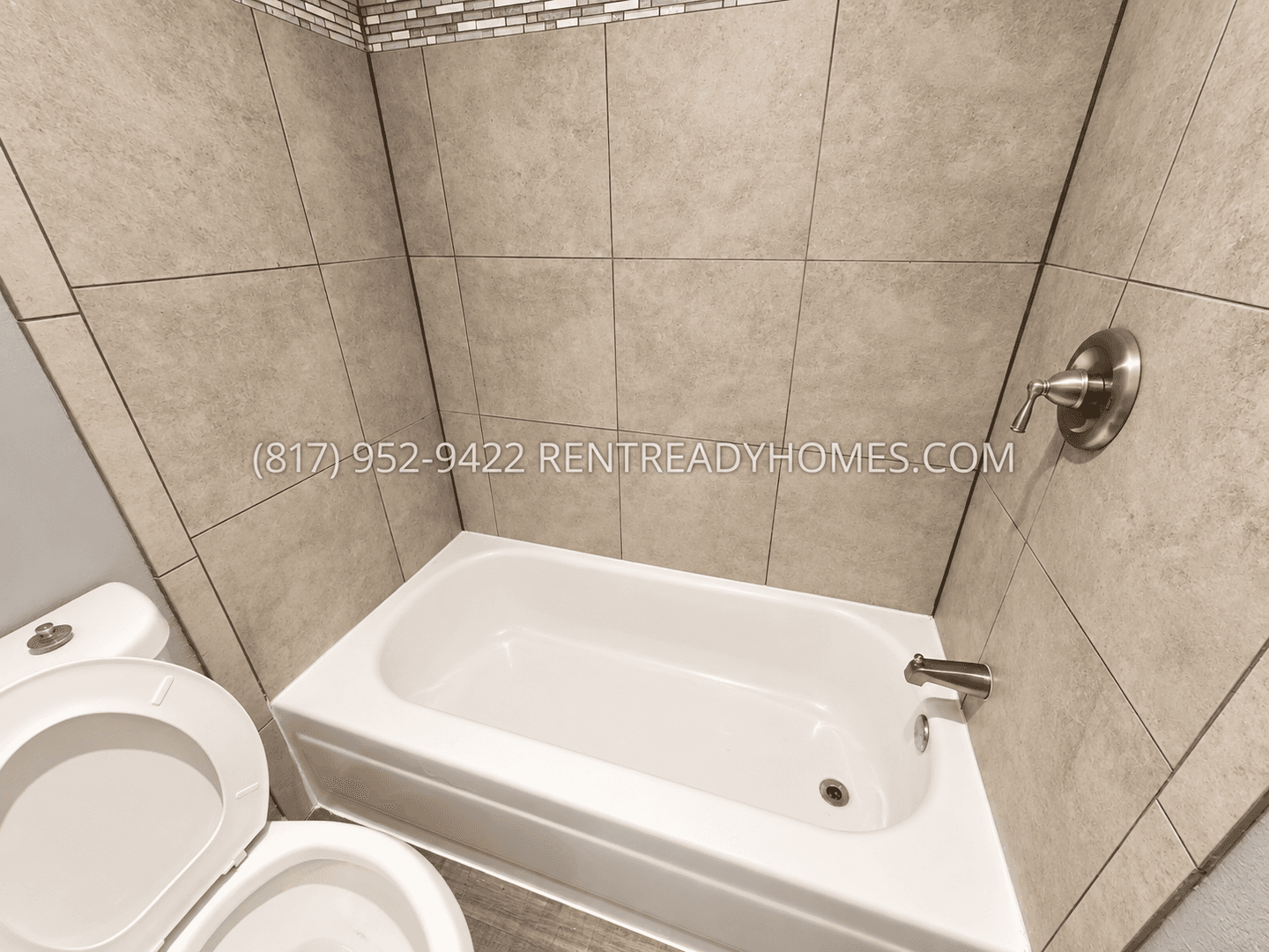 1056 Colony St — photo 8