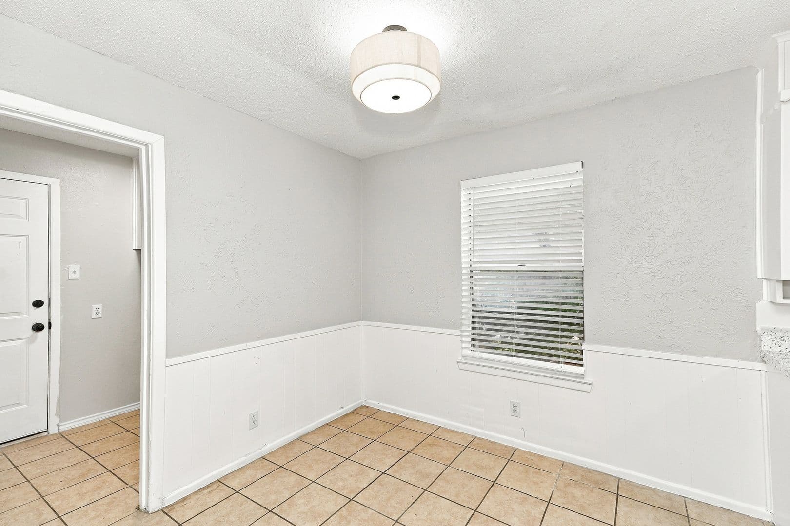 6300 Wheaton Drive — photo 5