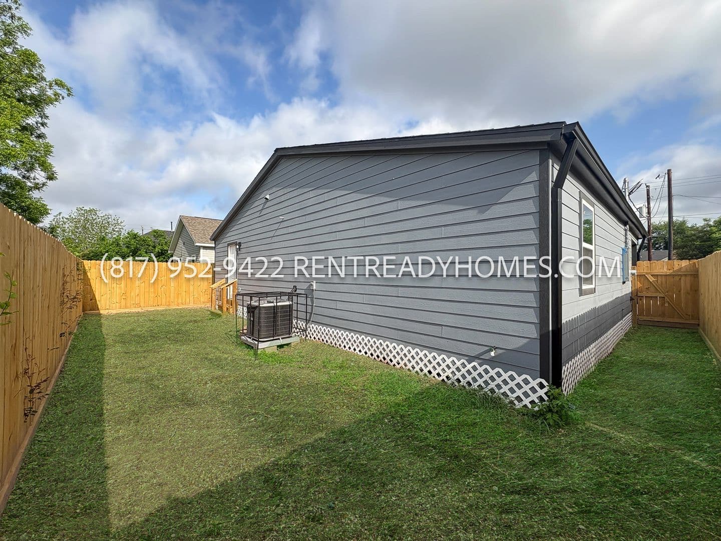 1416 Fairbanks St — photo 4