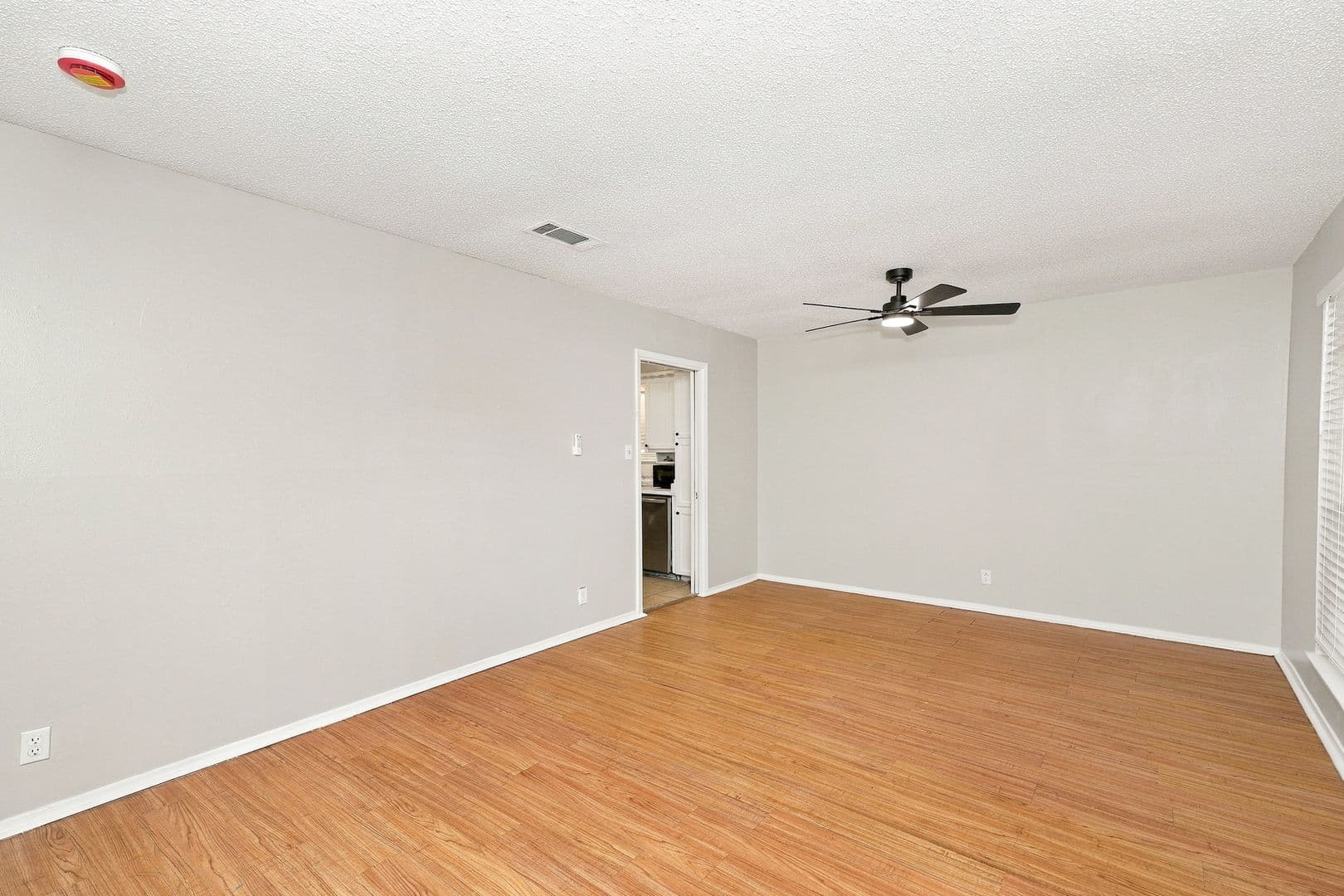 6300 Wheaton Drive — photo 2